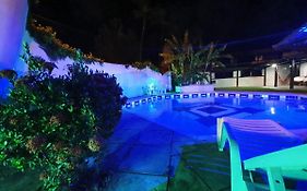 Vila Oceano - Grande Piscina e Hidromassagem Dupla